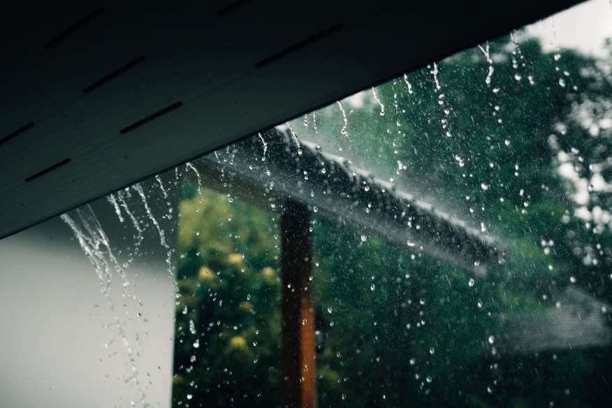 rainy img broken chimney